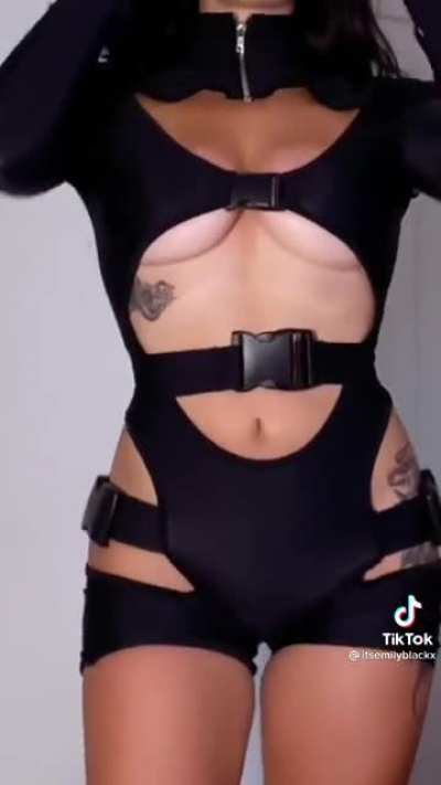 Damn 🤤🤤