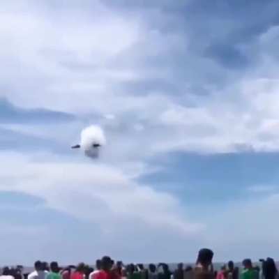 I can only imagine how fast this went by, they did a great job keeping it in frame!
