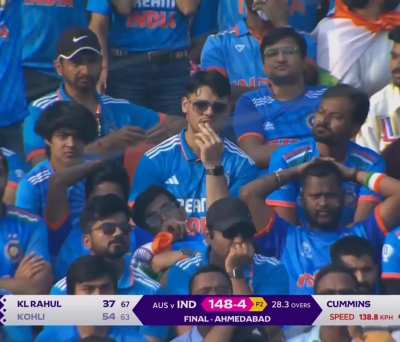 Fall of Virat kohli's wicket by Pat Cummins 