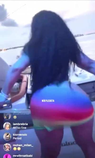 😩