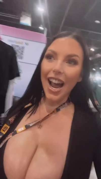 Monster cleavage
