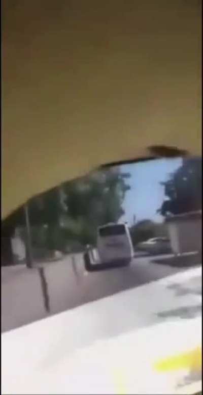 Por petición de los guapos está es la segunda parte de el vato que se anda cagando