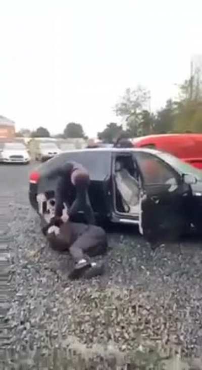 Car thief beaten with a car radio