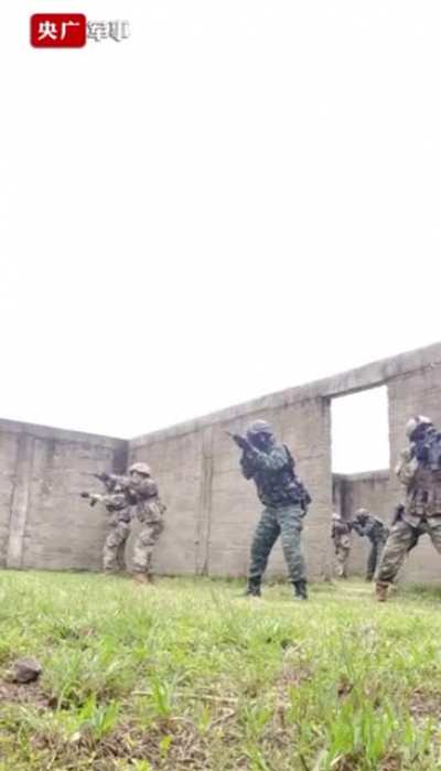 Brand-new Chinese QBZ-191 assault rifles can’t put proper spin on the bullets. As a result, the bullets tumble mid-air and strike the target sideways, resulting in “keyholes” instead of round bullet holes.