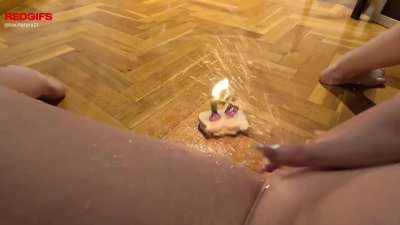 I'm literally putting out a fire with my squirt!! If this doesn&acute;t make me top1 in this sub, nothing will hahahaha