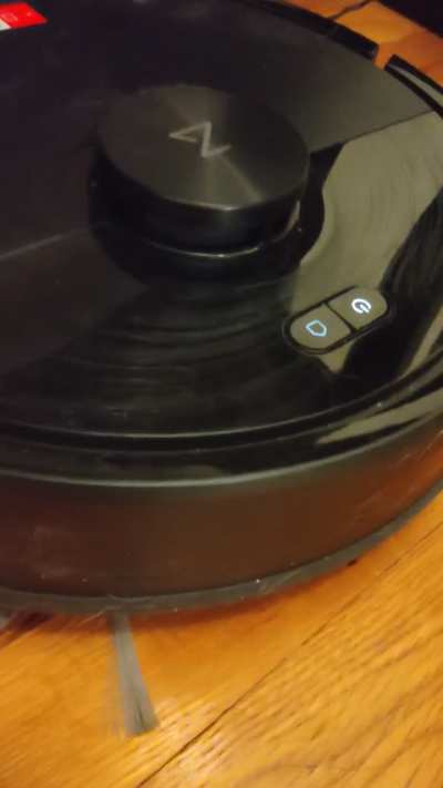 Why won't roborock q7 turn off?