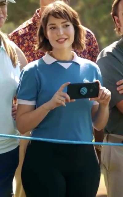 Milana Vayntrub (AT&amp;amp;T Wireless "Golf" Advert) - Mobile/Vertical