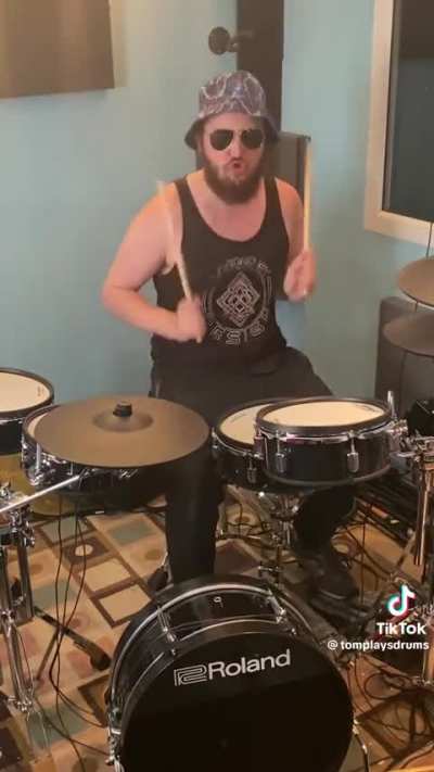 I don&acirc;t hate Lars, but this is funny as hell and follows today&acirc;s theme. 