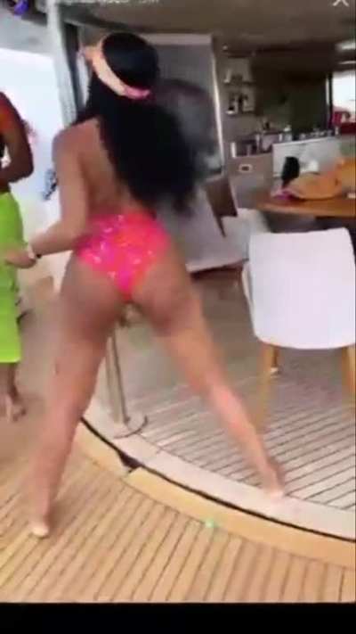 City Girls Nut Comp 💦🥜🍑🍰