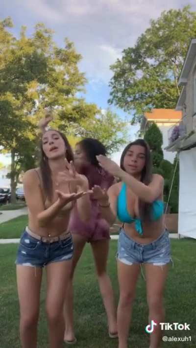Alexa & Friends