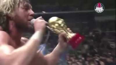 Kenny Omega sings &ldquo;Teenage Dream&rdquo; to a very confused Japanese crowd