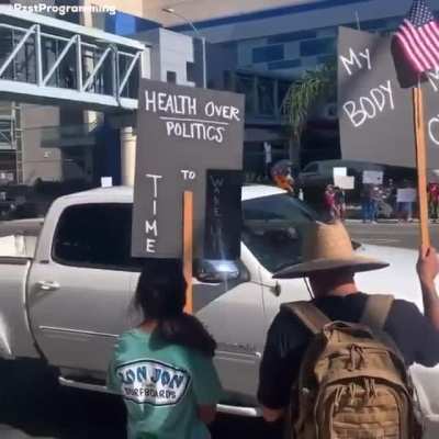 Anti-vaxxers protesting at the Children&rsquo;s Hospital in Orange County...Seems healthy.
