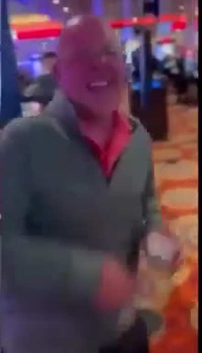 Dude won 1.3M and his first call was to his mother "mom we out the hood"