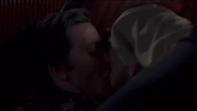 Anne Hathaway kissing and moaning
