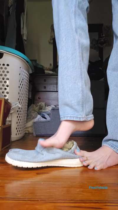 I need a foot rub after being in these shoes all day 😮&zwj;💨