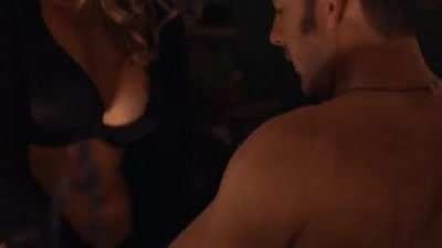 Ashley Williams (Victoria in 'How I Met Your Mother') in 'Huff'