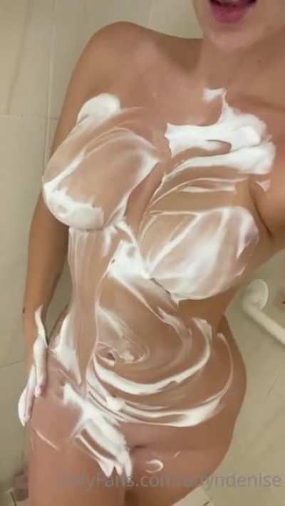 Edyn's big tits