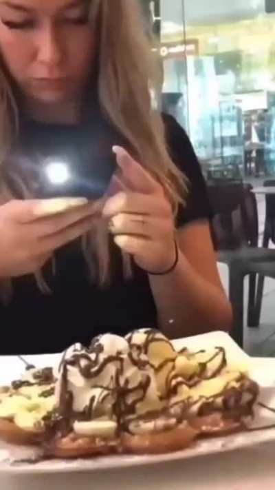 Ice cream go boom