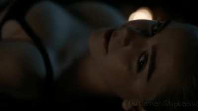 Kiernan Shipka pool sex scene in 
