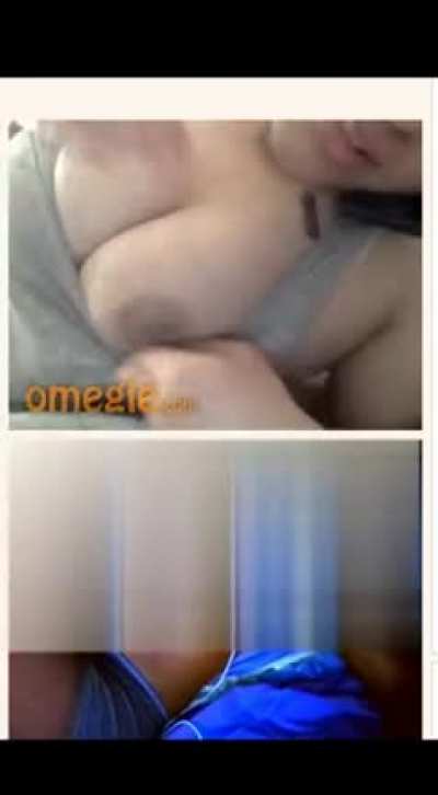 omegle girl loves showing her breasts