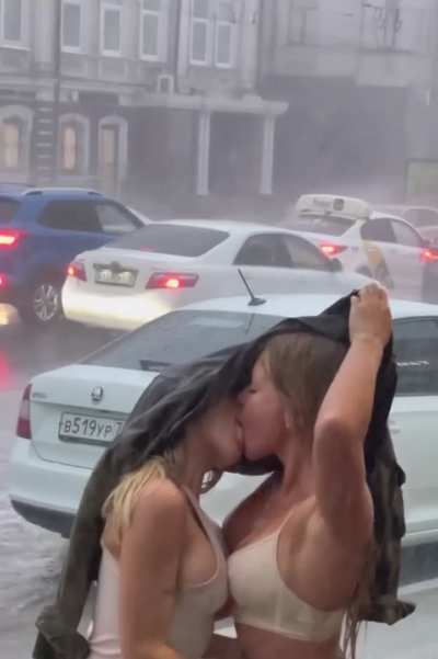 Victoria and byguba