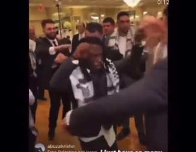 Uzi at a Palestinian wedding the funniest thing I&rsquo;ve seen in a while