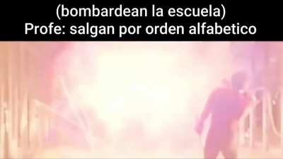 (Bombardean la escuela)