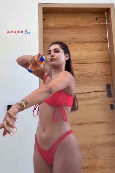 Radhika Seth 