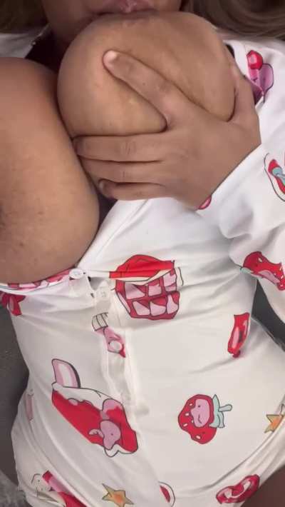 I like to keep my titty ready