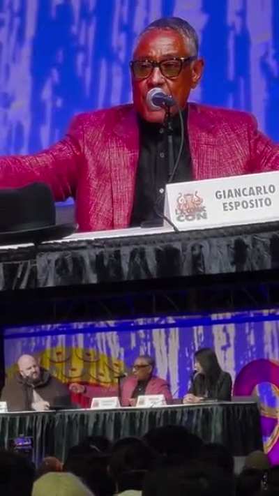 Giancarlo Esposito has a message for all of us fans. ( LA Comic-Con 2022 ) (OC)