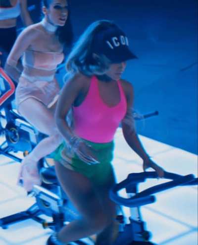 Holy tits - GIF version