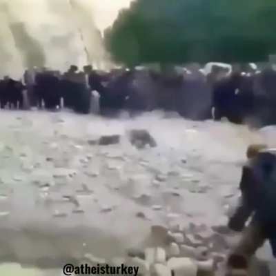 Alemlerin rabbi allahın zina edenler i&ccedil;in bulduğu ilkel &ccedil;&ouml;z&uuml;m