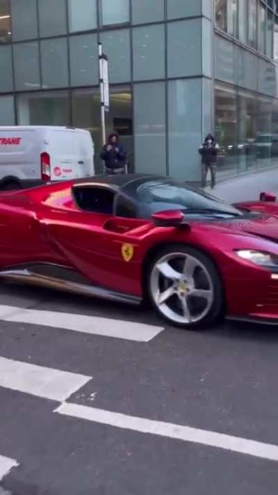 The new Daytona SP3 in Rosso Magma driving on the streets of Manhattan, New York!