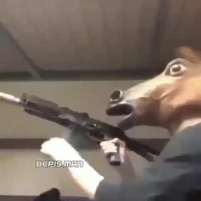 E minha m&atilde;e disse q a cabe&ccedil;a de cavalo n&atilde;o ia ser util na escola