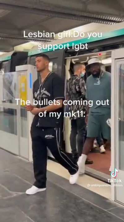 🗿