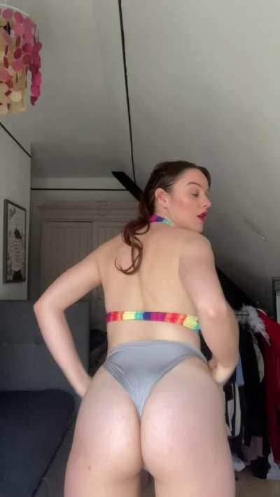 My boyfriend doesn&rsquo;t think guys from here would actually fuck me-- prove him wrong