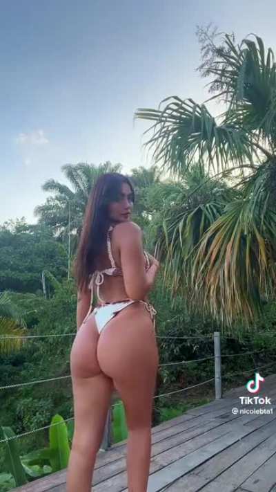 nicolebta1