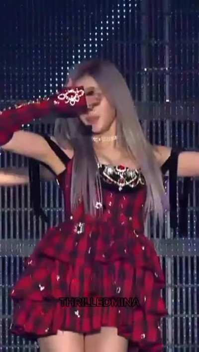 4th world tour Sana 😍