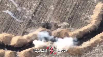 Ukr FPV drone scores headshot against Russian soldier in trench