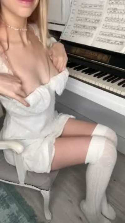 Have you ever fucked a pianist? [reveal]