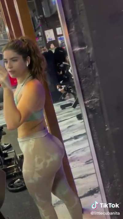 @littlecubanita