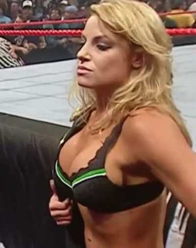 Trish and her puppies