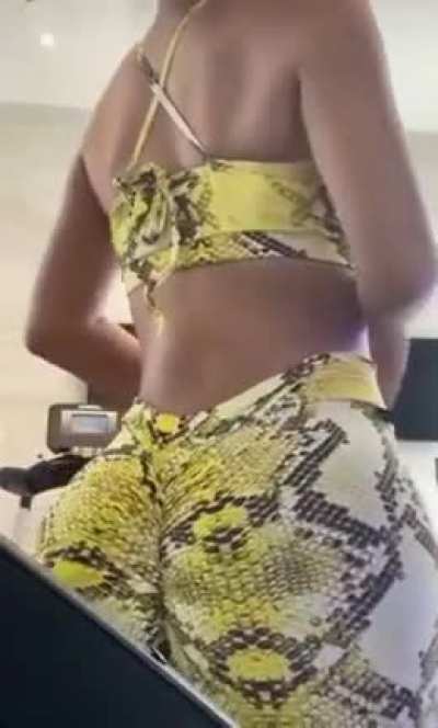 Loop of that ass