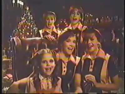 1982 Christmas commercial with Lea Thompson Elisabeth Shue &amp;amp; Sarah Michelle Gellar