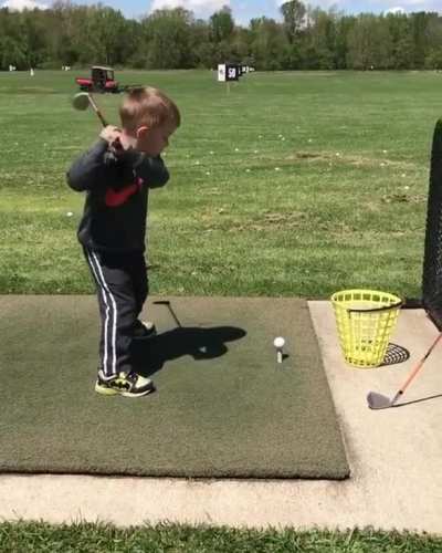 To hit a tee shot