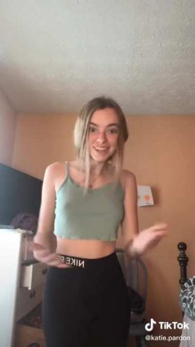 🥴