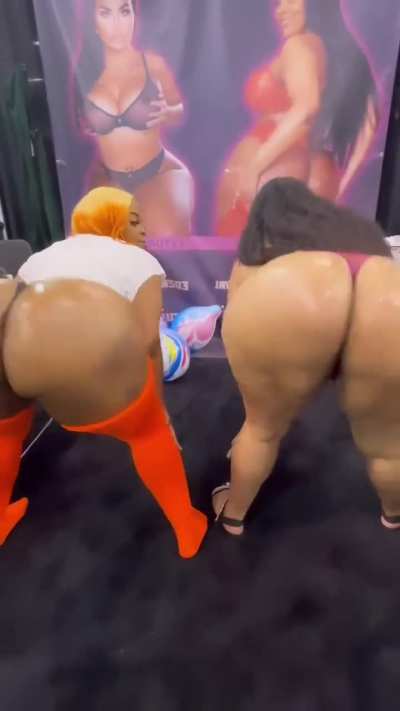 🧡🫶🏾😮&zwj;💨🫶🏼🩷