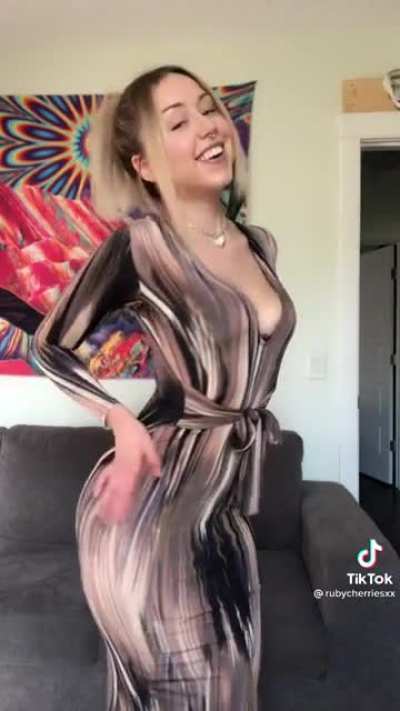 that dress so bomb