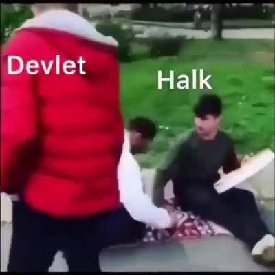 Hi&ccedil;kimse: Bişey alırsın Devlet ; 3 tanede bana al