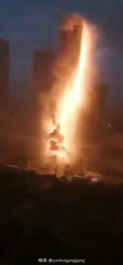 Building in Shenyang, China, got hit by lightening